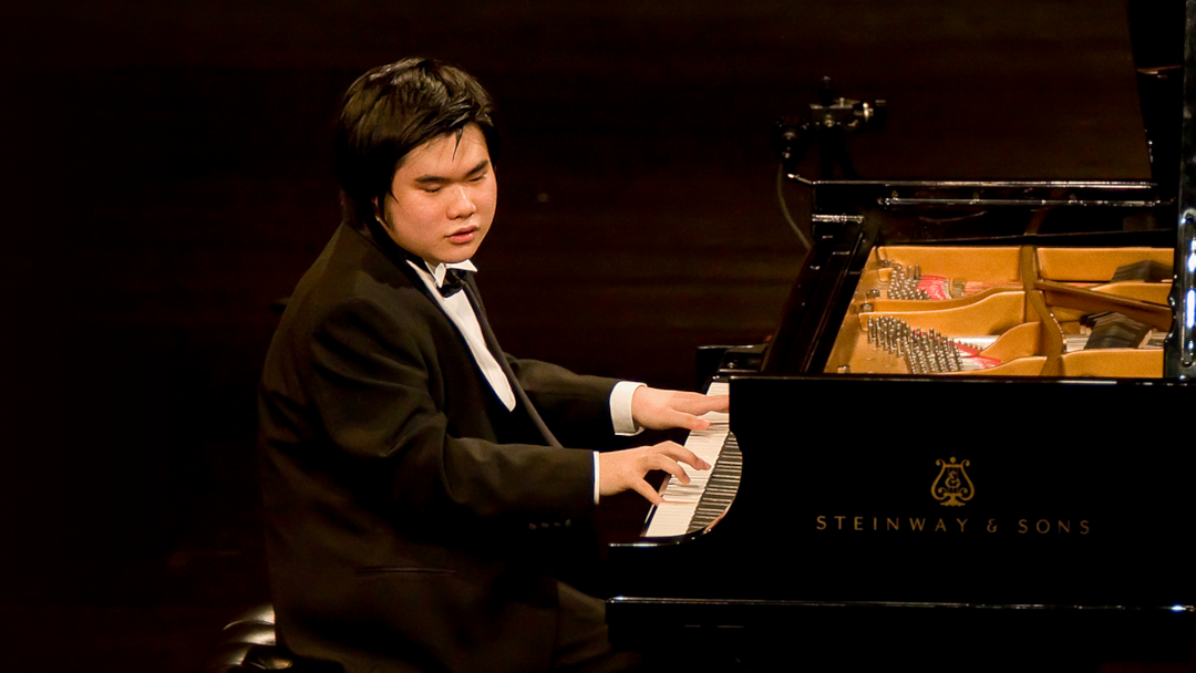 辻井伸行の演奏動画を無料で見る方法は?2026年現在の視聴ガイド!